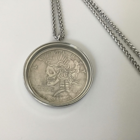 Queen Punk Skull Mohawk Coin & Stainless Locket + 60cm Wheat Link Chain - Picture 7 of 9